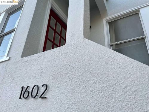 1602 Stannage Ave, Berkeley, CA 94702-1321