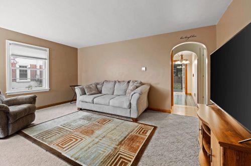 529 La Plant St, Green Bay, WI 54302-3609
