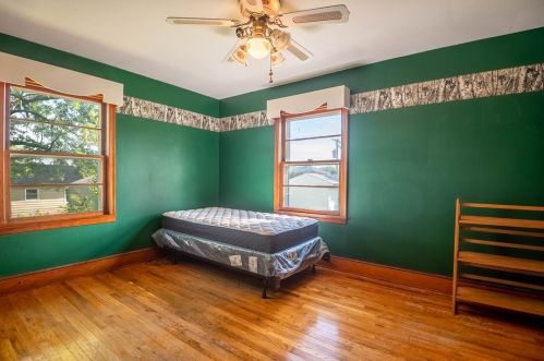 1099 Haig St, Hermitage PA  16146-2856 exterior