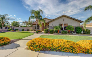 8028 Donald Dr, Peoria, AZ 85383-2114