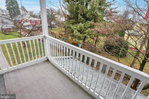 458 Highland St, Harrisburg PA 17113-1536 exterior