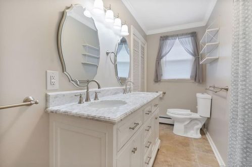 37 Victoria Dr, Colchester CT  06415-2319 exterior