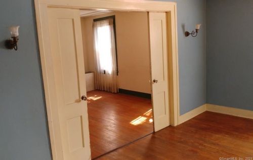 110 Main St, Plainville CT  06062-1943 exterior