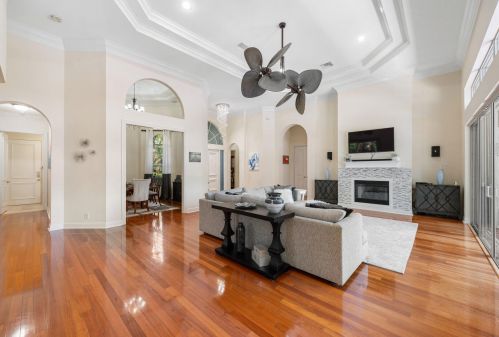 6711 Royal Orchid Cir, Delray Beach FL  33446-4338 exterior
