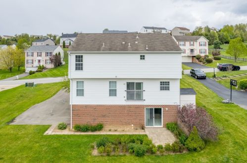 5212 Forest View Dr, Mc Donald PA  15057-3524 exterior