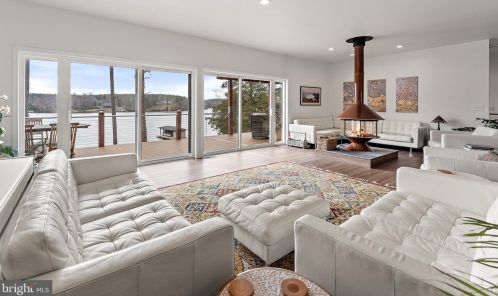 24234 Lands End Dr, Madison Mills VA  22960-3543 exterior