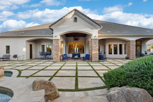 3142 Portola Vly Ct, Gilbert AZ 85297-7618 exterior