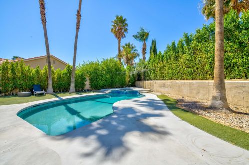 68520 San Felipe Rd, Cathedral City CA  92234-8102 exterior