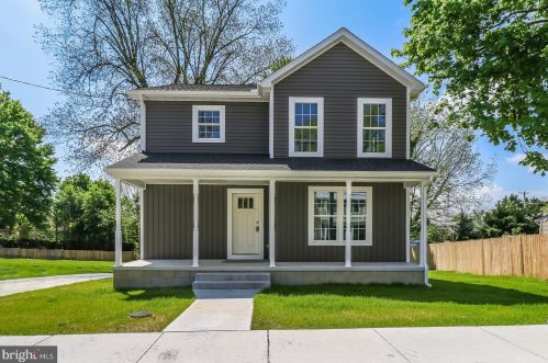 32 Front St, Frederica, DE 19946-4603