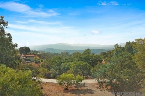 1102 Alpine Oaks Dr, Alpine, CA 91901-3066