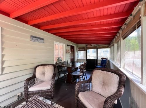 7 High Point Rd, Wantage NJ  07461-4301 exterior