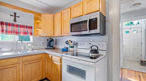 214 Sheridan Ave, New Castle PA  16105-2561 exterior