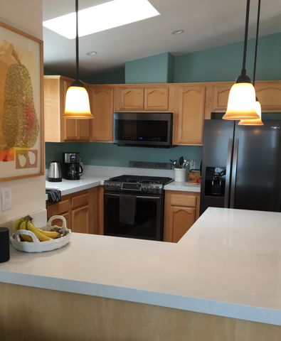 14 Sea Shell Cir, Princeton By The Sea, CA 94019-2320