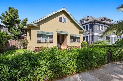 1013 Locust Ave, Long Beach, CA 90813-3201
