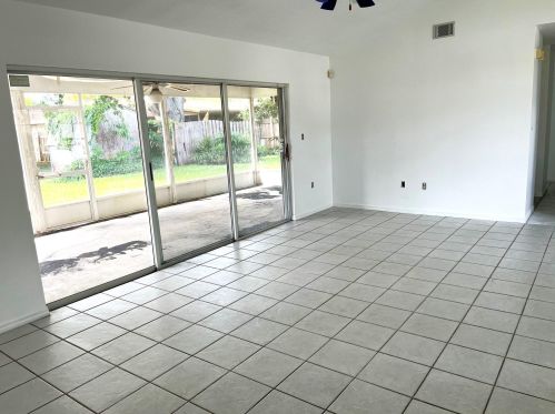 856 Croton Rd, Melbourne, FL 32935-3067