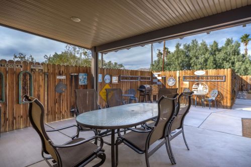 73400 Dillon Rd, Desert Hot Springs CA  92241-7810 exterior