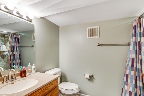 6215 Fairlane Ave, Milwaukee WI  53223-3471 exterior