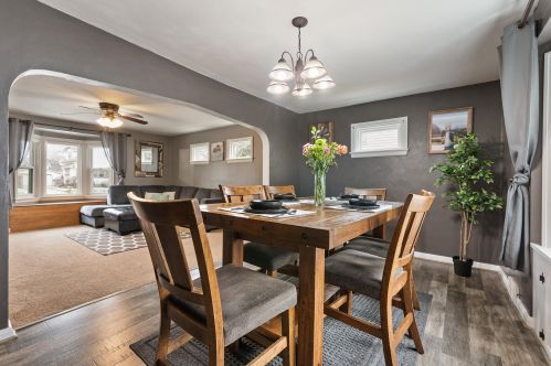 657 2nd Ave, West Bend WI  53095-4013 exterior