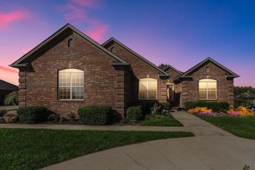132 Gleneagles Blvd, Richmond, KY 40475-8495