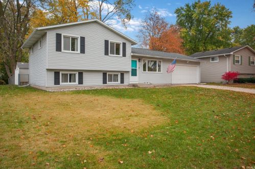 2829 Lexington Blvd, Mishawaka IN  46544-6109 exterior