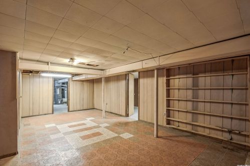 3 Mansfield Ln, Elwood NY  11731-4132 exterior