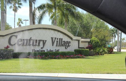 1300 130th Ave, Hollywood FL  33027-2133 exterior