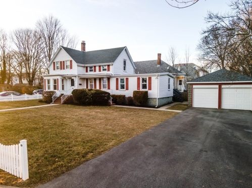 91 Durfee St, New Bedford, MA 02740-4540