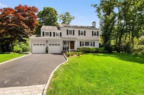 13 Gedney Esplanade, White Plains, NY 10605-3554