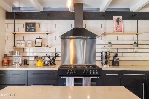 5827 10th St, Phoenix AZ  85014-2150 exterior