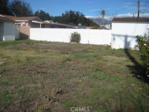2275 Ramona Ave, San Bernardino CA  92411-1239 exterior