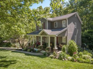 147 Meadow Lake Rd, Asheville, NC 28803-9002