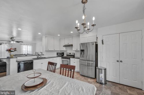 11 Bittendorf Way, Swartzville PA  17569-7001 exterior