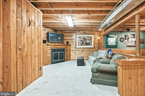 315 Bacon Rd, Red Lion PA  17356-8887 exterior