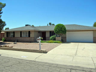 9220 48th Dr, Glendale, AZ 85302-3649