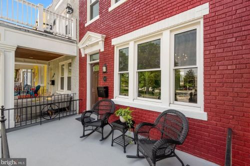 41 Sherman Cir, Washington, DC 20011-4760