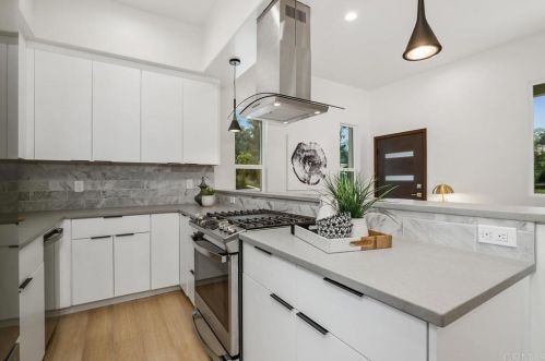 1500 Gamble Ln, Escondido CA  92029-4321 exterior