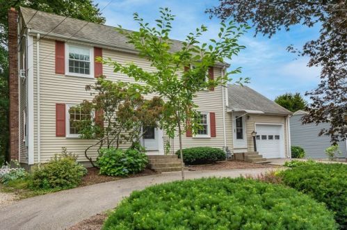 40 Temple St, Framingham, MA 01701-8815