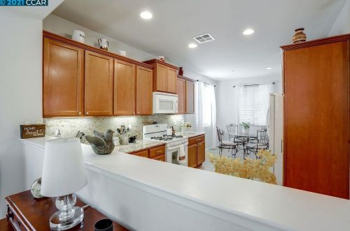 225 Silver Bell Way, Oakley CA  94561-2363 exterior