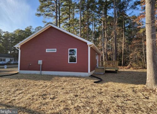 211 Erica Dr, Montross VA  22520-4154 exterior