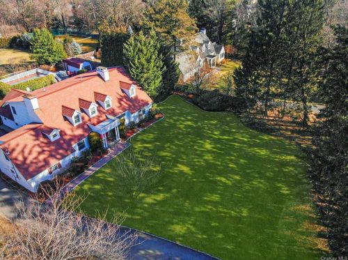 898 North St, White Plains NY  10605-4436 exterior