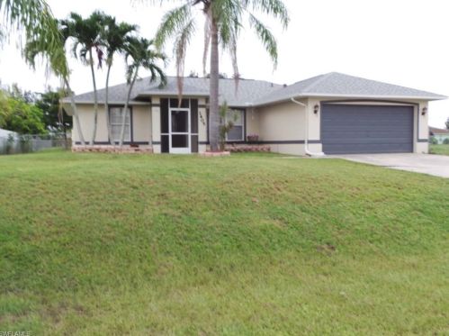 1405 1st Ter, Cape Coral, FL 33909-2662