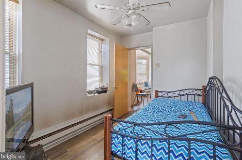 902 Swede St, Norristown PA  19401-3958 exterior