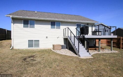 740 Texas Ave, Cedar Mills, MN 55350-1577