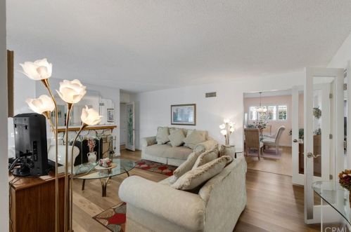 1915 Chateau Ave, Anaheim CA 92804-4409 exterior