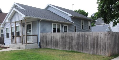 1902 54th St, Kenosha, WI 53140-3569