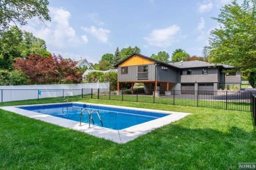 415 Upper Mountain Ave, Montclair NJ  07043-1413 exterior