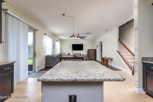 3220 Constellation Dr, Melbourne FL 32940-2365 exterior