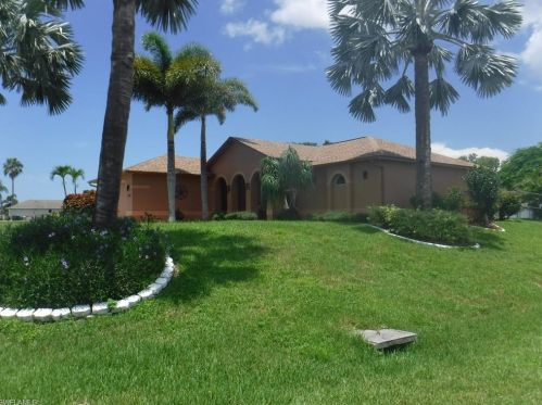 1209 12th St, Cape Coral, FL 33909-1407