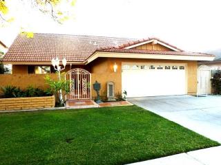 10722 Felson Cir, Artesia, CA 90703-2605