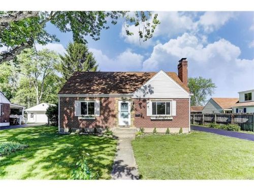 521 Wolf Ave, Englewood OH  45322-1644 exterior